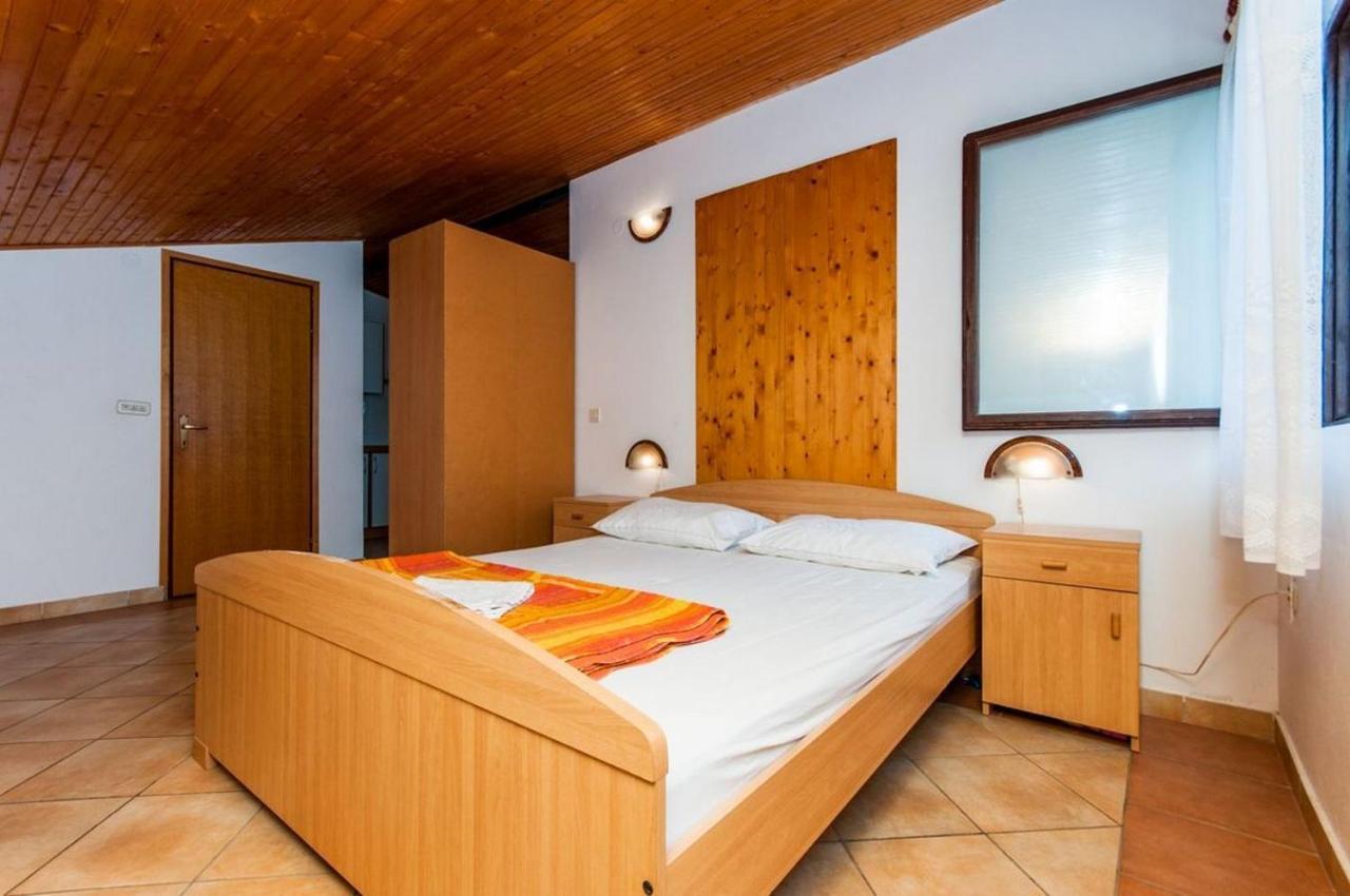 Apartments Crljenko ปอฟเลียนา ภายนอก รูปภาพ