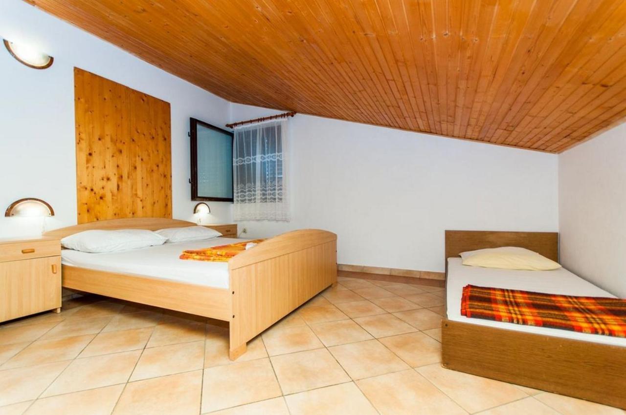 Apartments Crljenko ปอฟเลียนา ภายนอก รูปภาพ